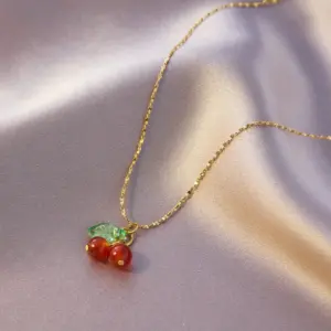 Cherry Gypsophila Chain