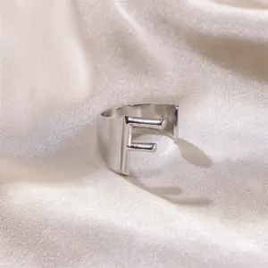 Silver / F