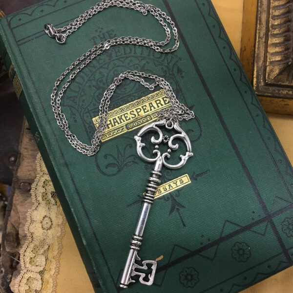 oly-81629987a953b377bd5f8122d2f0cc97 Wholesale Hot Selling New Fashion Necklace Retro Key Pendant Short Long Style Factory Direct Sale