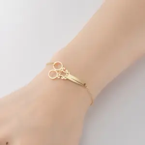 Scissors / Gold