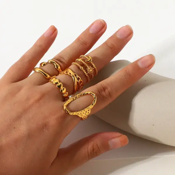 Wholesale PVD Coated Real Gold Plated Geometric 304 Stainless Steel Retro Vacation Commute Waterproof Non Tarnish Rings