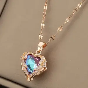 Heart of the Ocean-Rose Gold-Purple Light