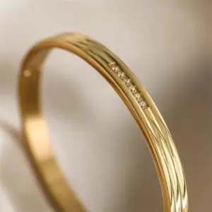 Golden Small Diamond Stripes