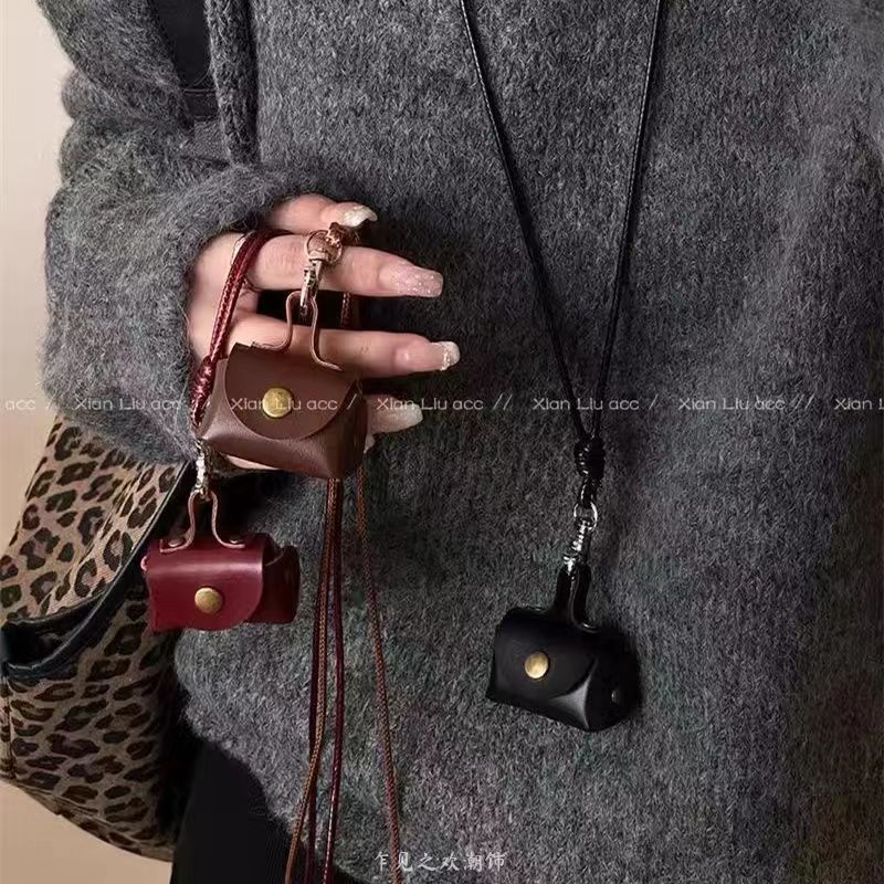 Wholesale Korean Style Choker Key Bag Coin Purse Necklace Niche Leather High-end Retro Neck Autumn Woolen Chain