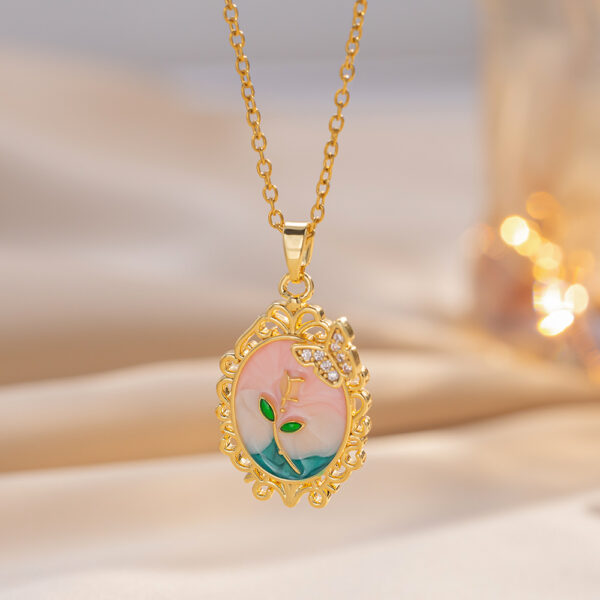 Wholesale French Mid-Century Style Rose Oval Lace Butterfly Clavicle Necklace Niche Elegant Accessible Luxury Drip Glaze Design