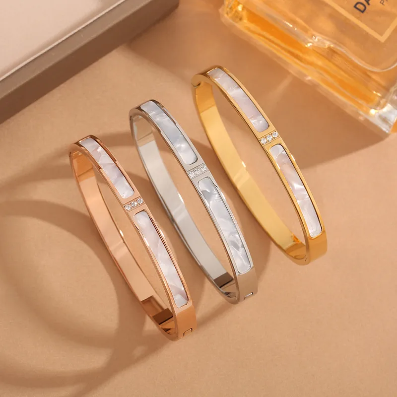 Wholesale Elegant Solid Color Stainless Steel Shell Artificial Rhinestones Bangle In Bulk