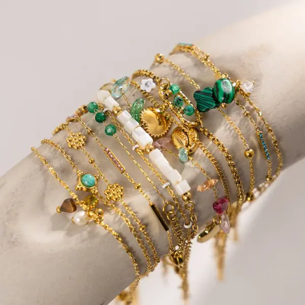 Wholesale PVD Coated Real Gold Plated Scallop Titanium Steel Simple Style Waterproof Non Tarnish Titanium Steel Necklace