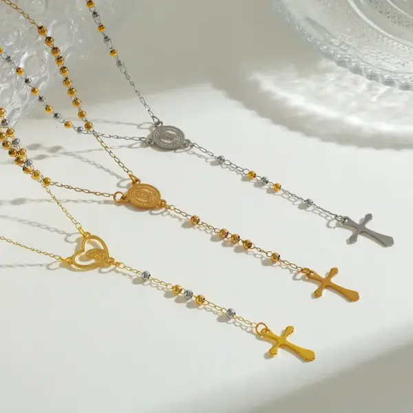 Wholesale 304 Stainless Steel Gold Plated Vacuum Electroplating (In Furnace) Gold Steel Color Cross Heart Shape Religious Simple Style Women's Necklace