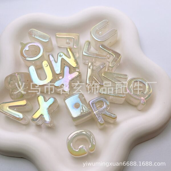 Wholesale Acrylic high-transparency cloud-like letter beads