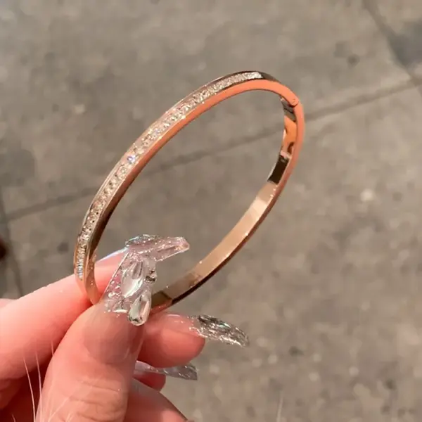 Wholesale Titanium Steel Elegant Simple Style Round Plating Inlay Zircon Bangle