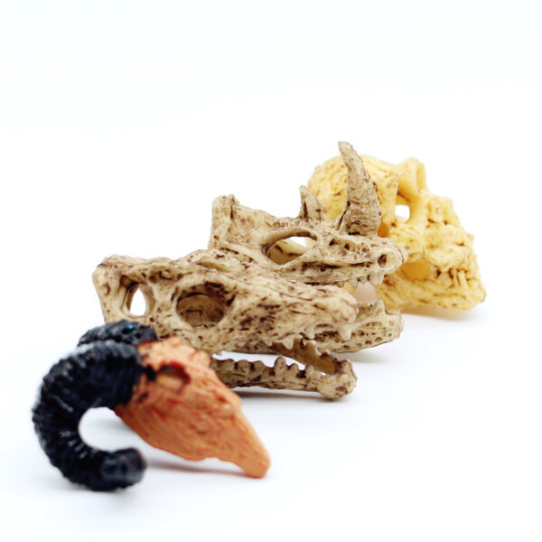 Wholesale Dollhouse1:12 Doll House animal skull horror wall decoration model bjd holiday decoration accessories