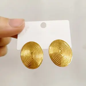 Gold Earrings 111 / 18k