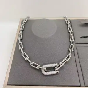 Silver Horseshoe Necklace (Silver) / 1 Strand/Package