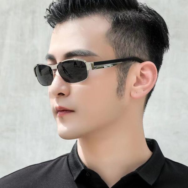 Wholesale New Polarized Sunglasses for Men, Color-Changing Glasses for Men, Day and Night Sunglasses for Driving and Fishing, Manufacturer Wholesale 813