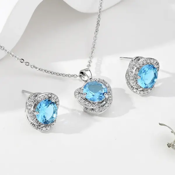 Wholesale 1 Pair Basic Simple Style Heart Shape Plating Inlay Copper Zircon 18k Gold Plated Ear Studs