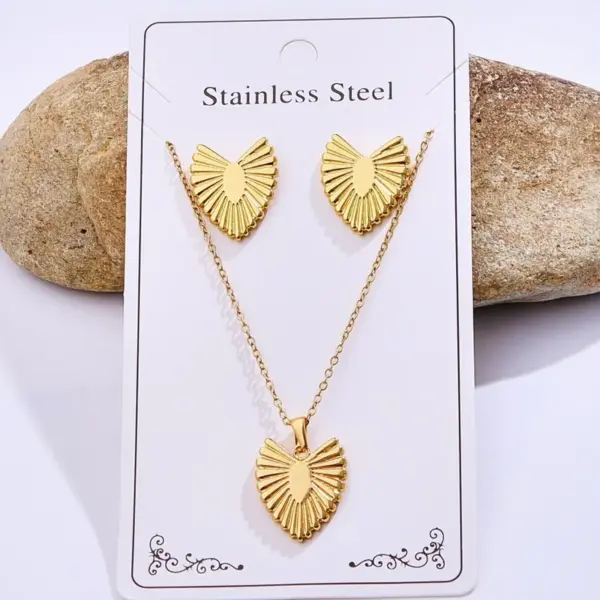 Wholesale Rack Plated Long-Lasting Plated PVD Coated 14K Gold Plated K Gold Plated Heart Shape Flower 304 Stainless Steel Steel Casual Cute Lady Jewelry Set