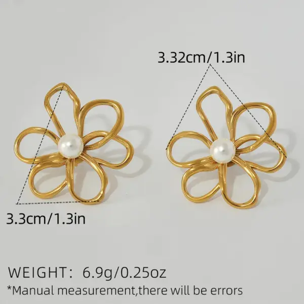 Wholesale Ion Plating (IP) Real Gold Plated 18K Gold Flower 304 Stainless Steel Sweet Simple Style Waterproof Non Tarnish Ear Studs