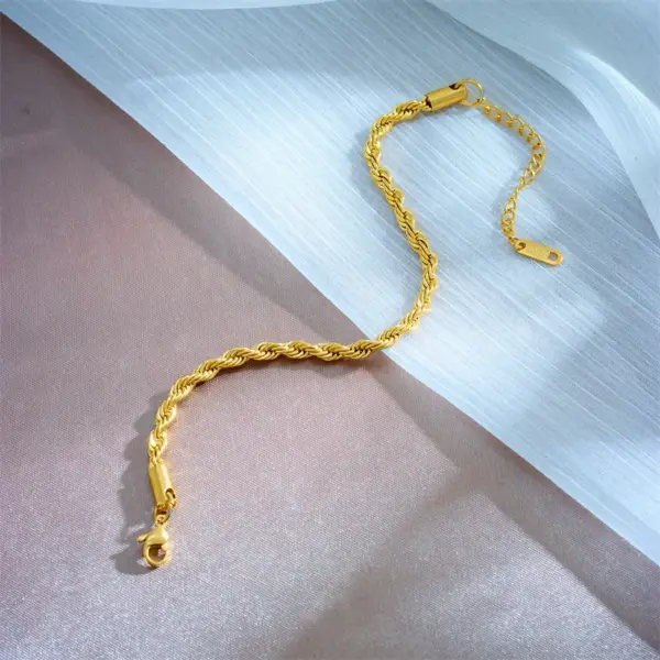 Wholesale PVD Coated 18K Gold Plated Twist 304 Stainless Steel Punk Waterproof Non Tarnish 304 Stainless Steel Bracelets