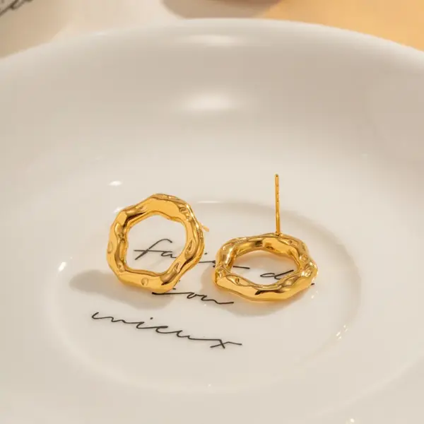 Wholesale 304 Stainless Steel Geometric PVD Coated 18K Real Gold Plated Real Gold Plated 18K Gold Basic Simple Style Waterproof Non Tarnish Gold Ear Studs