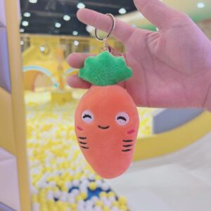 Big Eye carrot + Gold Buckle / 12cm