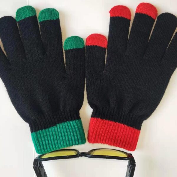 Wholesale Winter Warm Knitted Gloves with Knitted Yarn