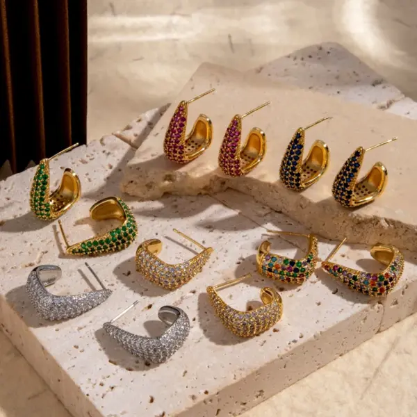 Wholesale 1 Pair Vintage Style French Style Simple Style C Shape Inlay Copper Zircon Hoop Earrings