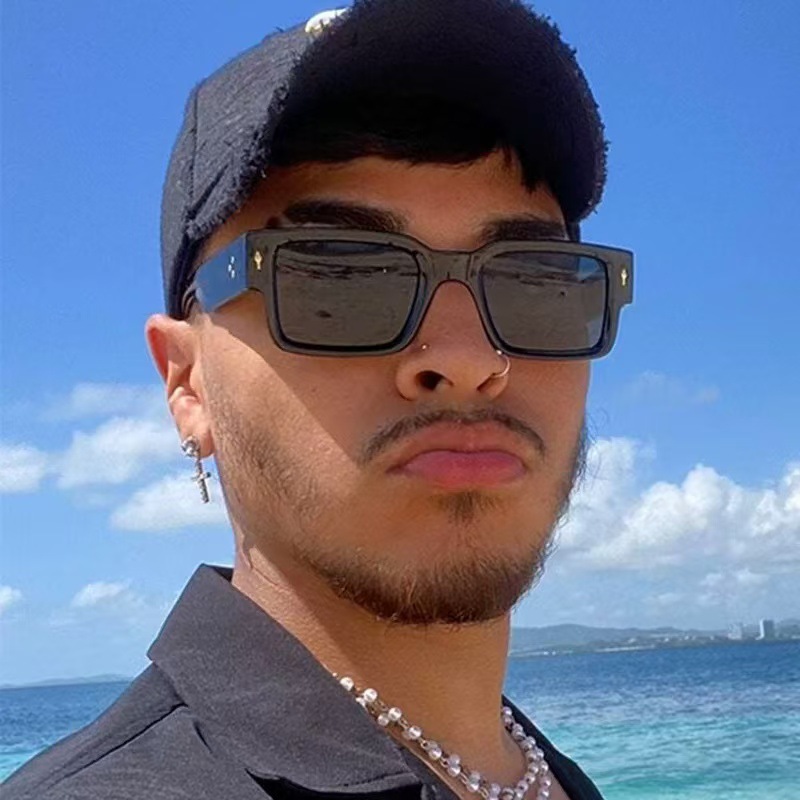 Wholesale New Color-Blocked Square-Frame Fashionable Sunglasses for Men, Small-Frame Sunglasses, European and American Cross-Border Personalized Rice
