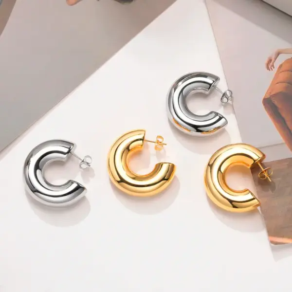 Wholesale 1 Pair Simple Style Geometric Plating 304 Stainless Steel Gold Plated Stainless Steel Earrings