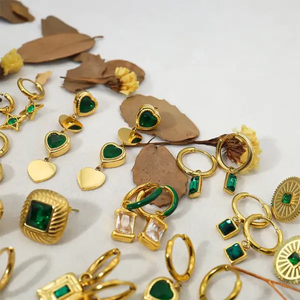 Wholesale PVD Coated Real Gold Plated Oval Heart Shape Rectangle 304 Stainless Steel Casual Waterproof Non Tarnish Drop Earrings