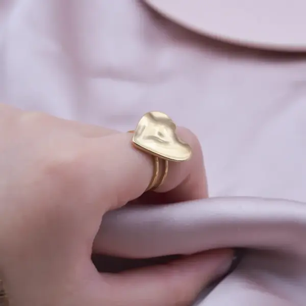 Wholesale PVD Coated Real Gold Plated 18K Gold Heart Shape 304 Stainless Steel Simple Style Waterproof Non Tarnish Open Rings