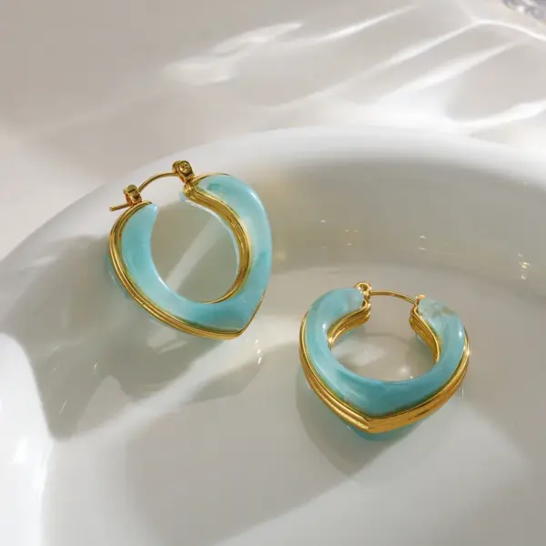 Wholesale Women’s V Shape Stud Earrings In 304 Stainless Steel With 18K Real Gold PVD Coated Electroplated Finish And Resin Inlay