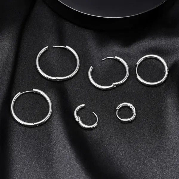 Wholesale PVD Coated Real Gold Plated Solid Color 304 Stainless Steel Simple Style Waterproof Non Tarnish Hoop Earrings
