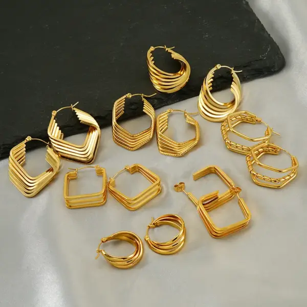 Wholesale 1 Pair Elegant U Shape Plating Stainless Steel Titanium Steel 18K Gold Plated Earrings