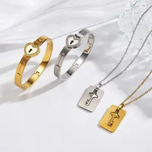 PVD Coated 18K Real Gold Plated Heart Shape Key Rectangle 304 Stainless Steel IG Style Casual Elegant Polishing Plating Jewelry Set