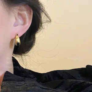 E6013 Gold-Ear clip