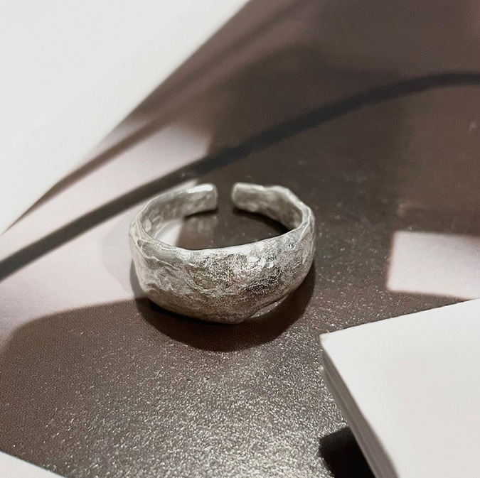 Wholesale S925 Sterling Sier Hammer Handmade Collection Niche Design High-end Ins Style All-match Fashion Ring for Men and Women