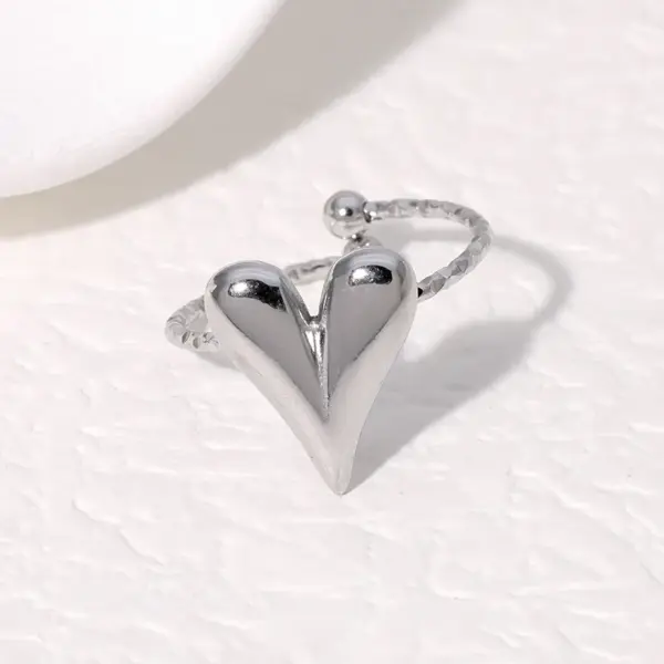 oly-84c1929c9e7beb576924663c18009149 Wholesale PVD Coated Real Gold Plated 18K Gold Heart Shape 304 Stainless Steel Sweet Simple Style IG Style Waterproof Non Tarnish Open Rings