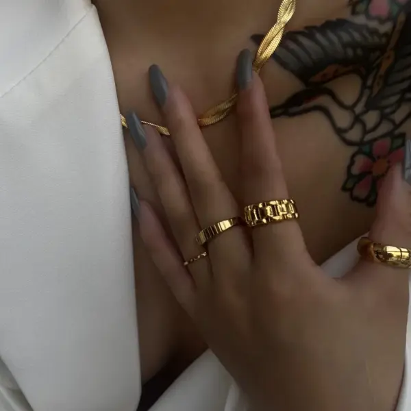 Wholesale Jewelry IG Style Simple Style Solid Color 304 Stainless Steel 18K Gold Plated Plating Stainless Steel Necklaces