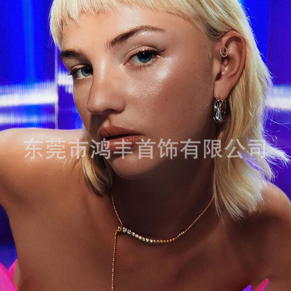 Wholesale Dilireba's Same Two-Color Earrings, High-Quality Electricity Retro Jewelry, Contrasting Colors, Women's European and American New Copper Earrings