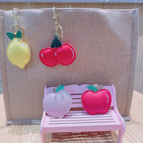 Wholesale Multicolor apple keychain charm