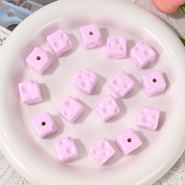 Wholesale Acrylic baking paint texture cheese cube beads