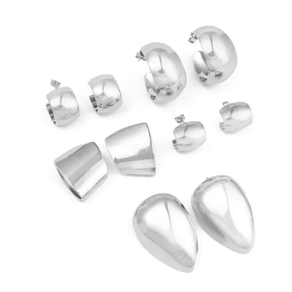 Wholesale 1 Pair Elegant C Shape Heart Shape Polishing Plating Copper 18k Gold Plated White Gold Plated Ear Studs