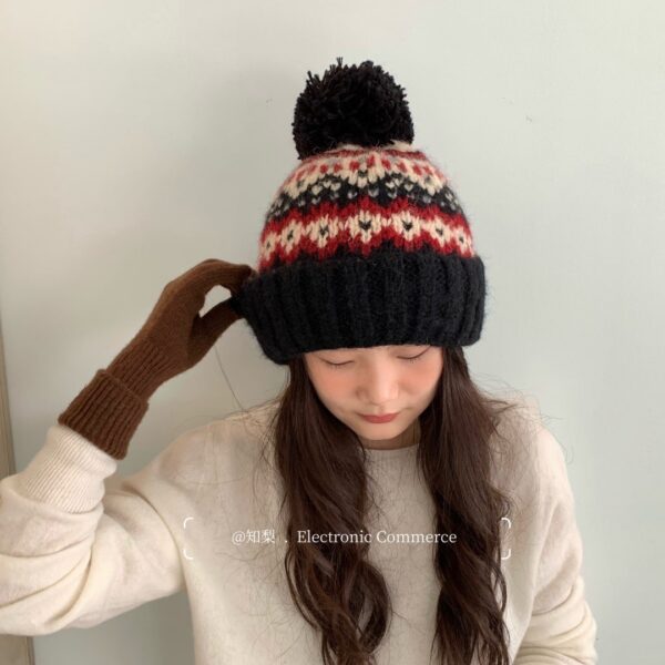 Wholesale Knitted hat with m-ms, warm woolen hat