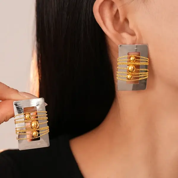 Wholesale 1 Pair Casual Elegant Lady Geometric Plating Titanium Steel Ear Studs