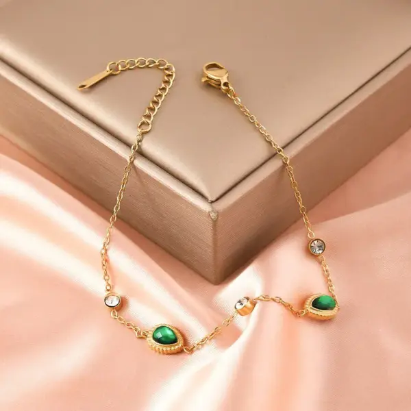 Elegant Modern Style Round Devil's Eye Star Titanium Steel Cable Chain Twisted Rope Chain Snake Chain Bracelets In Bulk