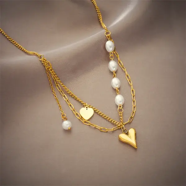 Wholesale PVD Coated 18K Gold Plated Heart Shape 304 Stainless Steel Simple Style Waterproof Non Tarnish 304 Stainless Steel Necklace