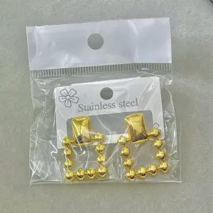 Gold / Average Size / F1-17
