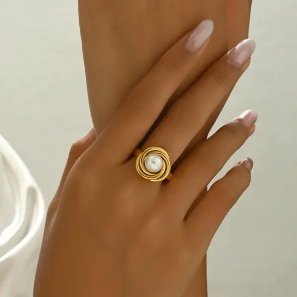 PVD Coated Real Gold Plated 14K Gold Geometric 304 Stainless Steel Elegant Simple Style Waterproof Non Tarnish Rings Earrings Necklace