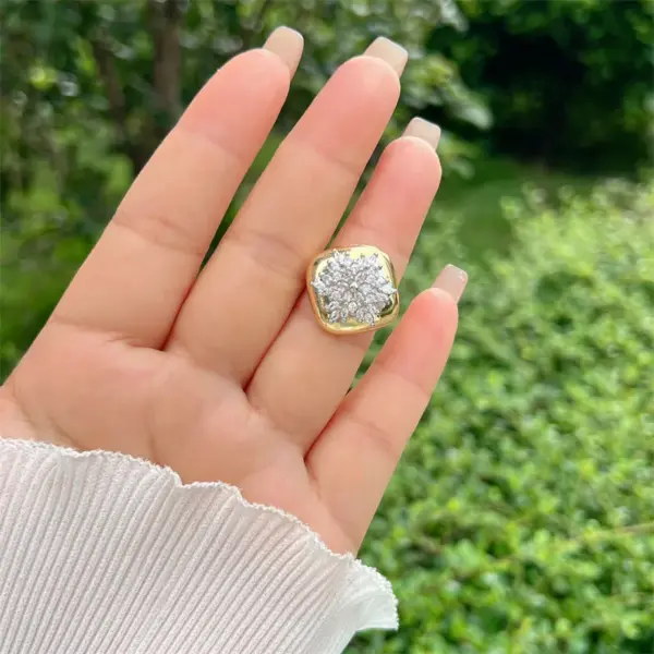 Wholesale Rack Plated Long-Lasting 18K Gold Geometric Heart Shape Copper Basic Retro Classic Style Open Rings