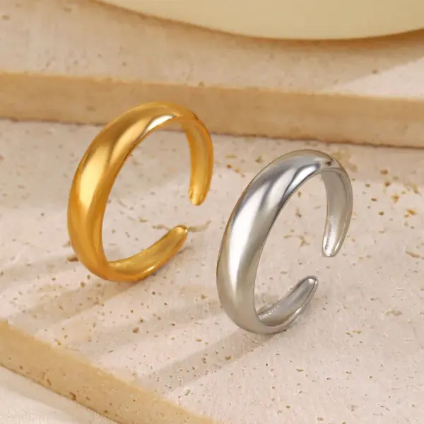 Wholesale PVD Coated 18K Gold Plated Solid Color 304 Stainless Steel Simple Style Waterproof Non Tarnish Open Rings